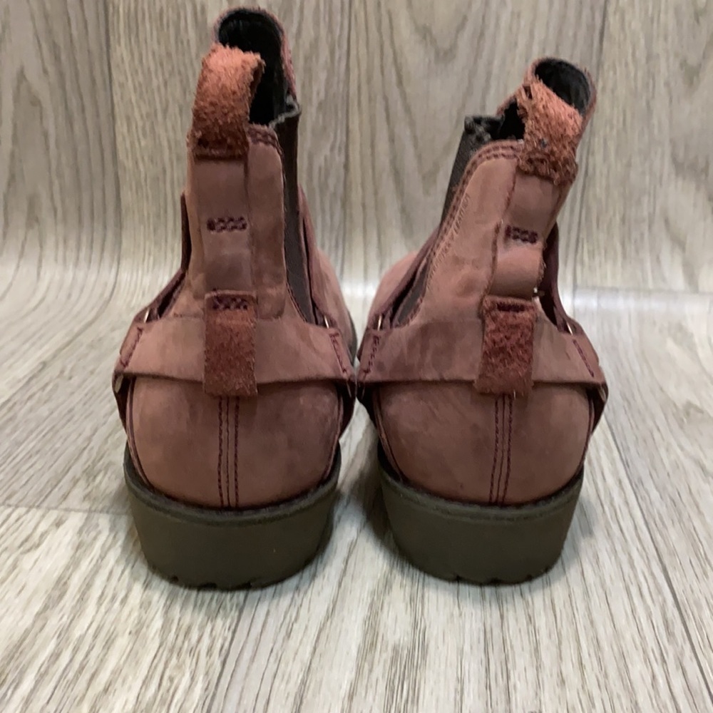 Teva Booties - Picture 8 of 16